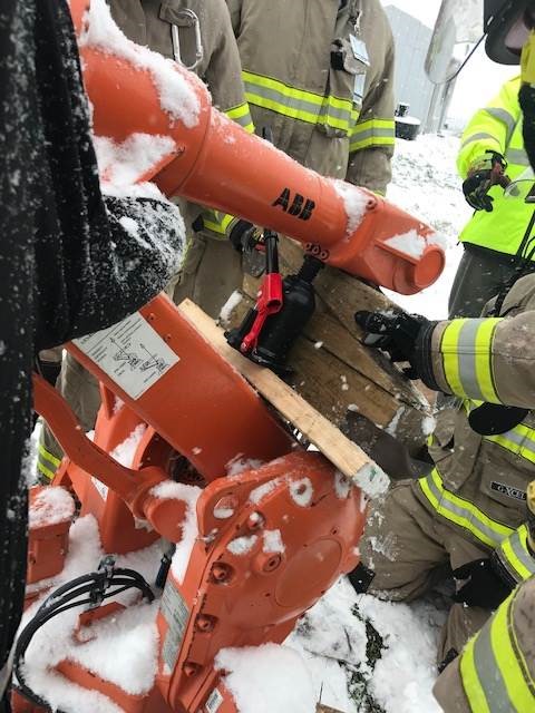 Emergency Services Machine Rescue